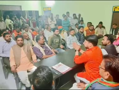 शाहजहांपुर: भाजपा युवा मोर्चा द्वारा नवादा रुद्रपुर गांव में युवा चौपाल कार्यक्रम का किया गया आयोजन