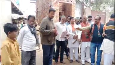 धौलपुर: शहर के विभिन्न जगहों पर भाजपाइयों ने घर-घर जाकर मोदी सरकार की योजनाओं के लाभार्थियों से किया संपर्क किया