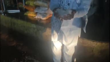 बूंदी: बूंदी जिले में रात्रि को 3 मिनट तक हुई ओलावृष्टि सड़कों पर लगे ओलो के ढेर,फसलों को भारी नुकसान