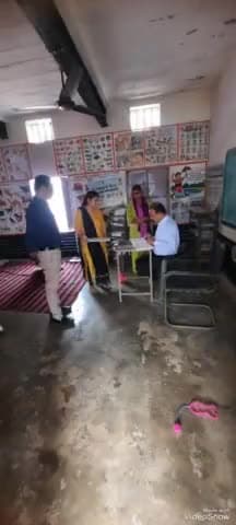 रानीवाड़ा: जिला कलेक्टर ने सरनाऊ राजकीय विद्यालय का किया निरीक्षण