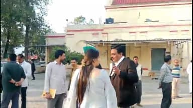 हरदोई: शहर की लखनऊ रोड पर वी मार्ट के पास मजिस्ट्रेट लिखी बोलेरो पर महिला अधिवक्ता का स्कूटी पर टक्कर मारने का आरोप