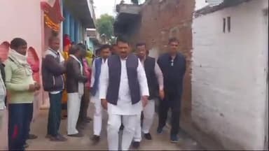 करहल: किरथुआ मैं शोक संवेदना व्यक्त करने पहुंचे बहुजन सुखाय पार्टी के राष्ट्रीय अध्यक्ष शिव प्रसाद यादव