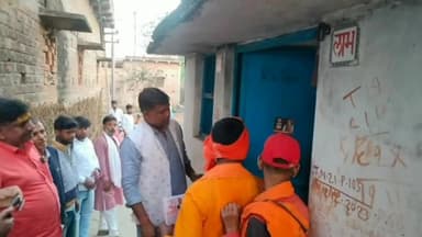 संदेश: लाभार्थी कार्यशाला के तहत चेला गांव मे बीजेपी कार्यकर्ताओं ने केंद्र सरकार द्वारा संचालित योजनाओं के बारे में बताया