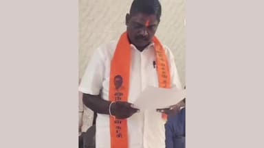 விருத்தாசலம்: விருத்தாச்சலம் பாலக்கரை அருகே இந்து மக்கள் கட்சியின் ஆலோசனைக்கூட்டத்தில் விருத்தாச்சலத்தை தனி மாவட்டமாக அறிவிக்ககோரி தீர்மானம் நிறைவேற்றம்