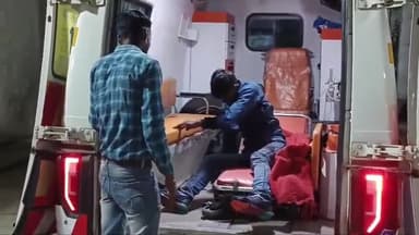 बीना: कुरवाई रेलवे स्टेशन पर ट्रेन से गिरकर 30 वर्षीय युवक हुआ घायल