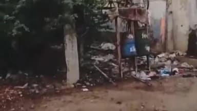 बूंदी: नैनवा विधुत विभाग की घोर लापरवाही आई सामने गढ़ चौक स्थित ट्रांसफार्मर के चारोंओर फैल रहा बम्बूलो का जाल लाइन हो रही फाल्ट