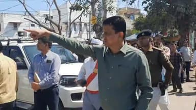 सासाराम: सासाराम के पुराने G.T रोड पर जाम की समस्या को लेकर डीएम नवीन कुमार एवं एसपी विनीत कुमार ने किया निरीक्षण