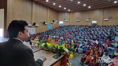 मांडू: सर्वजन पेंशन योजना एवं पोषण पखवाड़ा के तहत टाउन हॉल रामगढ़ में हुआ जिला स्तरीय कार्यक्रम का आयोजन