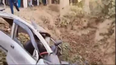 हरदोई: हरिहरपुर के पास अनियंत्रित होकर पेड़ से टकराई कार, 3 लोगों की मौत व 4 लोग हुए घायल