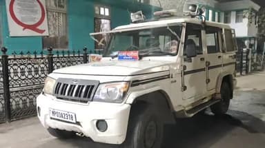 दलौदा: लखमा खेड़ी फंटा से 18 क्वार्टर अवैध देसी प्लेन शराब के साथ व्यक्ति को पुलिस ने पकड़ा