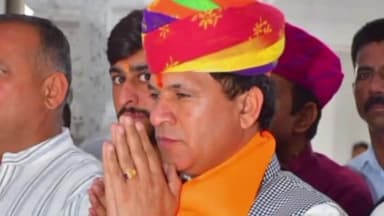 पचपदरा: केंद्रीय कृषि राज्य मंत्री कैलाश चौधरी ने बुधवार को किया बालोतरा का दौरा, नागाणा धाम स्थित नागणेची माता मंदिर में किए दर्शन पूजन