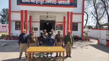 जमुनहा: नेपाल के सीमावर्ती क्षेत्र तिकोनी मोड़ बन्धा जमुनहा के पास से पुलिस ने 32 ग्राम स्मैक के साथ 02 अभियुक्त किए गिरफ़्तार