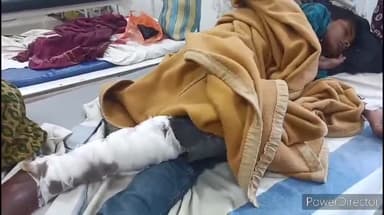 कहरा: ढोली गांव में ई-रिक्शा के पलटने से बालक हुआ जख्मी, सदर अस्पताल में भर्ती