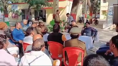 करहल: बरनाहल थाने पर एसडीएम व क्षेत्राधिकारी की अध्यक्षता में पीस कमेटी की बैठक का किया गया आयोजन