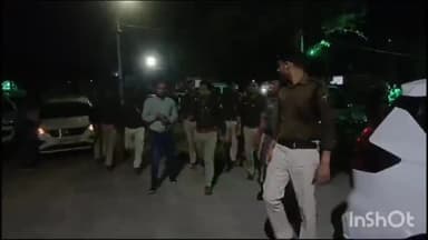 कटिहार: कटिहार में नीरज पासवान हत्याकांड में फोरेंसिक टीम पहुंची संग्राम चौक, इकट्ठा किए कई साक्ष्य।