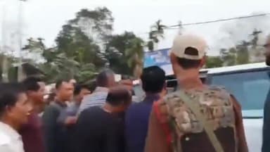 সাপেখাতী: যোৰহাট লোকসভা সমষ্টিৰ সাংসদ তপন কুমাৰ গগৈক শালকাঠনীত উষ্ম আদৰণী বিজেপিৰ কাৰ্যকৰ্তাৰ