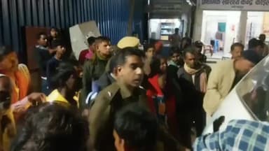 कोईलवर: धनडिहा मुर्गी फार्म के समीप ट्रक ने ई रिक्शा में मारी ठोकर, एक महिला की मौके पर हुई मौत, सात महिलाएं घायल