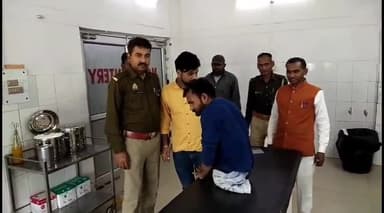 इटावा: इकदिल रेलवे स्टेशन के पास दबंगों ने बाइक सवार 2 भाइयों को मारपीट कर किया था घायल, मेडिकल परीक्षण करा जांच में जुटी पुलिस