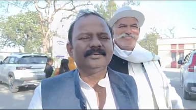 बरौली: बरौली प्रखंड प्रमुख के खिलाफ आए अविश्वास प्रस्ताव पर आयोजित बैठक में मिले 22 मत : प्रमुख प्रतिनिधि सुरेंद्र राम महान।