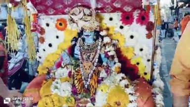 सागर नगर: सागर शहर में महाकाल संगठन द्वारा चंपा बाग से  निकाली गई भगवान भोलेनाथ की भव्य बारात, जमकर नाचे श्रद्धालु