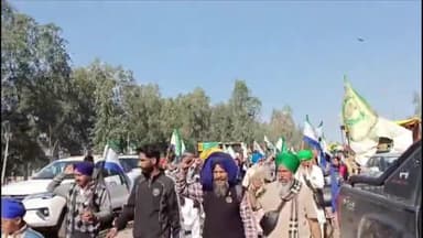 अम्बाला: अंबाला:शंभू बॉर्डर पर महिलाओं के जत्थों का पहुंचना हुआ शुरू,महिलाएं संभाल रही स्टेज,महिला दिवस मनाएंगे किसान