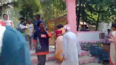 সাপেখাতী: দিল্লীঘাটত শতাধিক বৰ্ষত ভৰি দিয়া দিল্লীঘাট শিৱ মন্দিৰত মহাশিৱৰাত্ৰী পালন,অগণন ভক্তৰ সমাবেশ