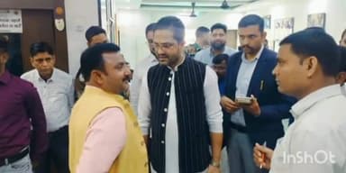 बेरमो: ढोरी स्टाफ क्वार्टर में बेरमो विधायक ने जनता दरबार लगाकर सुनी क्षेत्र की समस्याएं, हर संभव समाधान का दिया भरोसा