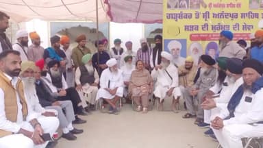 ਬਲਾਚੌਰ: ਸ਼੍ਰੀ ਅਨੰਦਪੁਰ ਸਾਹਿਬ ਰੋਡ 'ਤੇ ਸੜਕ ਦੀ ਕਾਰ ਸੇਵਾ ਦਾ ਜਾਇਜ਼ਾ ਲੈਣ ਲਈ ਪਹੁੰਚੇ ਵਿਧਾਇਕ ਸੰਤੋਸ਼ ਕਟਾਰੀਆ, ਸੰਤਾਂ ਨਾਲ ਕੀਤੀ ਮੁਲਾਕਾਤ