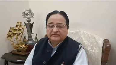 मुरादाबाद: सपा सांसद डॉक्टर एसटी हसन ने चुनाव कमिश्नर अरुण गोयल के  द्वारा इस्तीफा दिए जाने को लेकर दिया बयान