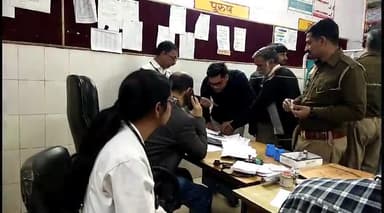 इटावा: सदर इलाके से पुलिस ने पत्नी की हत्या करने के मामले में पति व एक अन्य आरोपी को किया गिरफ्तार, SSP ने किया खुलासा