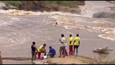 ସୁନ୍ଦରଗଡ ସହର: ସୁନ୍ଦରଗଡ ଇବ ନଦୀରେ ବୁଡ଼ି ନିଖୋଜ ଘଟଣା ଆଜି ୩ଜଣଙ୍କ ଶବ ଉଦ୍ଧାର କରି ଶବ ବ୍ୟବଚ୍ଛେଦ ପରେ ପରିବାର ଲୋକଙ୍କୁ ହସ୍ତାନ୍ତର କରିଛି ପୋଲିସ।