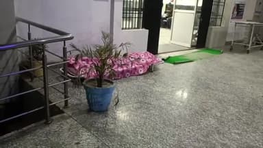 कहरा: बनगांव थाना के पुल के समीप करंट लगने से एक मजदूर की हुई मौत, पोस्टमार्टम के लिए लाया गया सदर अस्पताल