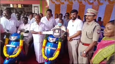 பண்ருட்டி: தமிழக முதல்வர் சொன்னதையும் செய்வார்,சொல்லாததையும் செய்வார்; மேல்பட்டாம்பாக்கம் பகுதியில் நடந்த நலத்திட்ட உதவிகள் வழங்கும் நிகழ்வில் அமைச்சர் பேச்சு