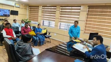 मांडू: उपायुक्त के कार्यालय में मुख्यमंत्री पशुधन विकास योजना के तहत  हुआ जिला स्तरीय समिति की बैठक का आयोजन