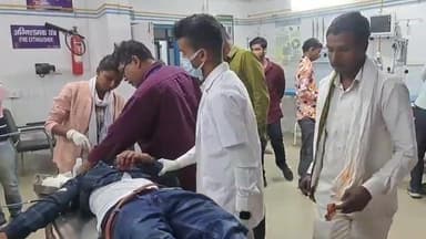 जमुई: गिद्धेश्वर जंगल में अज्ञात वाहन की ठोकर से बाइक सवार दो युवक हुए घायल, सदर अस्पताल में कराया गया भर्ती