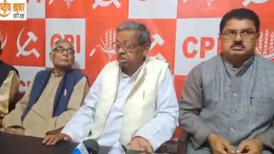 कांके: रांची के मेन रोड स्थित सीपीआई कार्यालय में बैठक कर सीपीआई ने आठ सीट पर लोकसभा चुनाव लड़ने का किया घोषणा