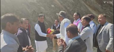 जालली: विधानसभा द्वाराहाट के विधायक मदन सिंह बिष्ट ने तल्ली बिठोली में लगाया जनता दरबार, जनता की सुनी समस्याएं