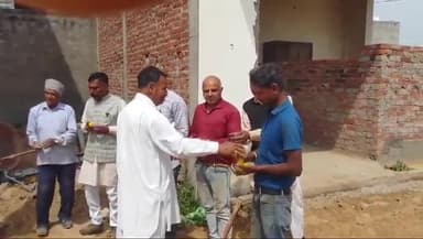 रायपुर रानी: त्रिलोकपुर चौक पर 13 लाख रुपए की लागत से बनने वाले दो नालों के निर्माण कार्य का पंचायत द्वारा किया गया शुभारंभ