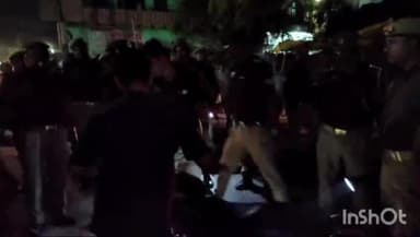 जौनपुर: नगर कोतवाली क्षेत्र में पुलिस अधीक्षक ने संदिग्ध व्यक्ति व वाहनों की चेकिंग रोड पर आक्रमण करने वालों को चेतावनी