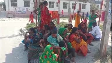 मीनापुर: रामपुर हरि थाना क्षेत्र के रामपुर चौक पर बोलेरो ट्रक में जोरदार टक्कर हो गए जिसमें चार लोगों की मौके पर मौत हो गई है।