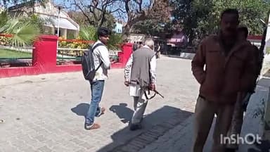 जलालाबाद: लोकसभा चुनाव को लेकर थाना जलालाबाद में शस्त्र लाइसेंस जमा करने की प्रक्रिया हुई तेज