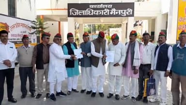 मैनपुरी: कलेक्ट्रेट पर बेरोजगारी व महंगाई को लेकर पूर्व सैनिक प्रकोष्ठ के लोगों ने राष्ट्रपति के नाम RO को दिया ज्ञापन