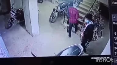 जगदलपुर: हाउसिंग बोर्ड कॉलोनी के 4 फ्लैटों में चोरों ने चोरी की वारदात को दिया अंजाम, सीसीटीवी फुटेज आया सामने