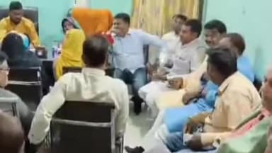 चोरौत: चोरौत में पंचायत समिति सदस्यों की बैठक आयोजित, कई मुद्दों पर किया गया विचार विमर्श