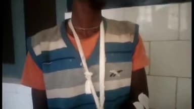 गुनौर: शंकरगढ़ के पास कुल्फी बेंच कर वापस घर आ रहे बाइक सवार युवक की बाइक हुई  अनियंत्रित। गंभीर हालत में जिला चिकित्सालय रेफर