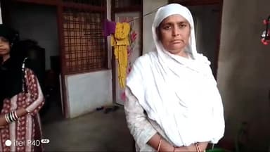 मोहब्बत पुर अनेठा मे चोरो का आतंक,
पैंसा थाना के अंतर गत मोहब्बत पुर अनेठा गाँव मे चोरो ने 3घरों मे ताला तोड़ कर, की चोरी