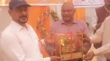 ज्ञानपुर: ज्ञानपुर के कंपोजिट विद्यालय में विज्ञान प्रदर्शनी व निपुण विद्यालय सम्मान समारोह का हुआ आयोजन, सीडीओ ने किया शुभारंभ