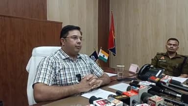 गोरखपुर: वरिष्ठ पुलिस अधीक्षक जनपद गोरखपुर ने 2024 लोकसभा चुनाव के दृष्टिगत सुरक्षा व्यवस्था के बारे में दी जानकारी