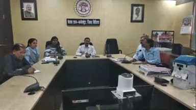 विदिशा नगर: महिलाओं पर हो रहे घरेलू हिंसा एवं अपराध संबंधी जिला स्तरीय कार्यक्रम का पुरानी नगर पालिका में किया गया आयोजन