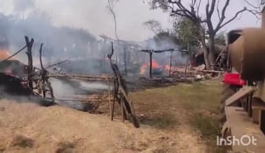 पिछोर: ग्राम शिवराज में एक किसान की झोपड़ी में लगी आग, हजारों रुपए का हुआ नुकसान